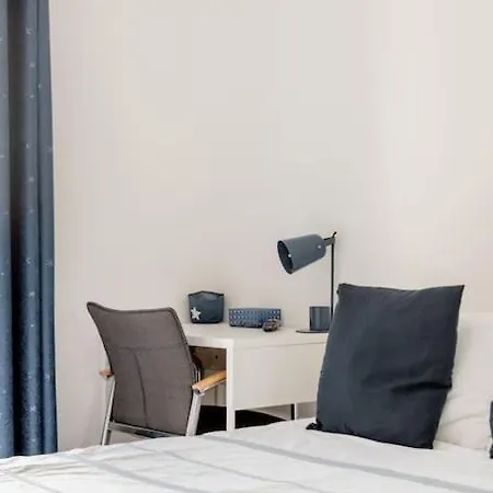Private In Renovated - Tram 1 Min Walk * Nizza
