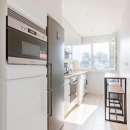 Homestay szállás Private In Renovated - Tram 1 Min Walk *